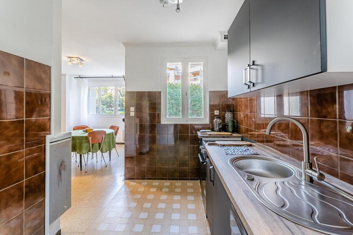 Le Marignan- Studio plein centre Cassis Extérieur photo